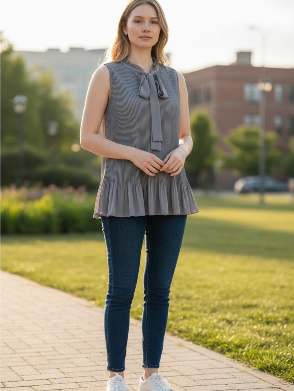 Alex + lili Sleeveless Pleated Tie-Neck Blouse in Gray size medium